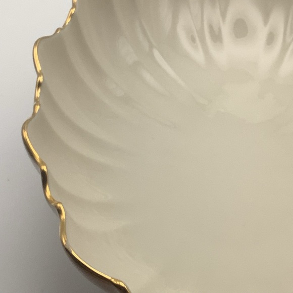 Lenox Oval Scalloped Serving Bowl - Picture 6 of 9